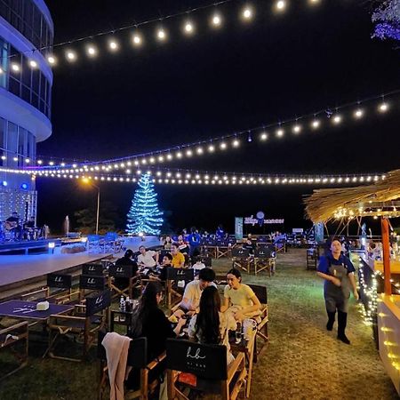 Blu Hotel Nakhon Phanom Exterior photo