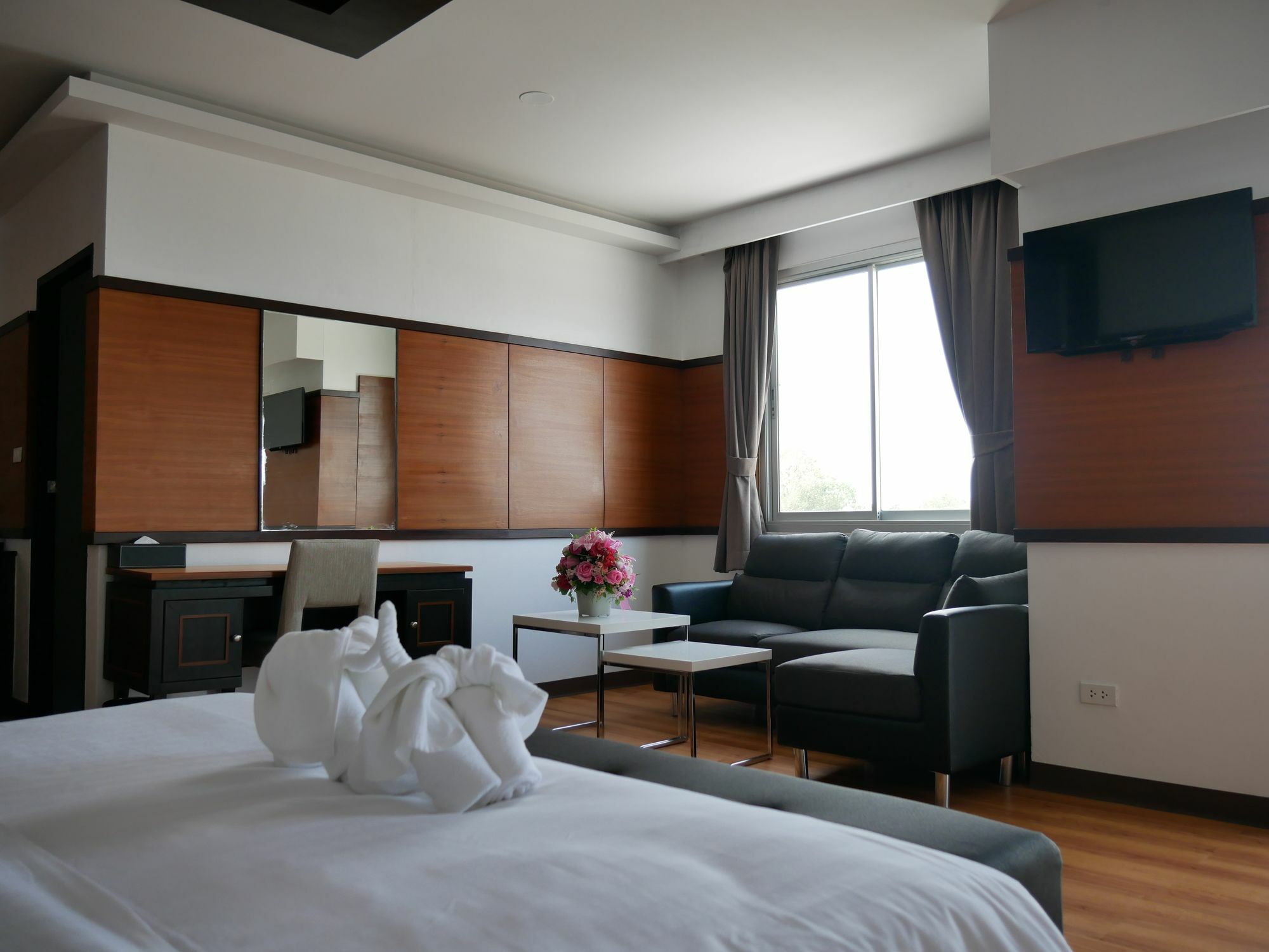 Blu Hotel Nakhon Phanom Exterior photo
