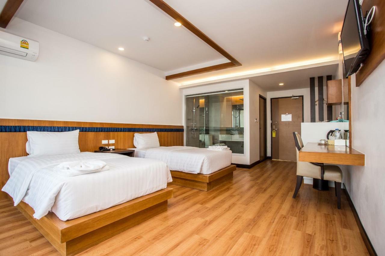 Blu Hotel Nakhon Phanom Exterior photo